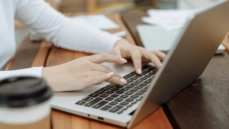 Build a Remote Income with Freelancing, Coaching, or Courses Your Blueprint to Earning from Anywhere
