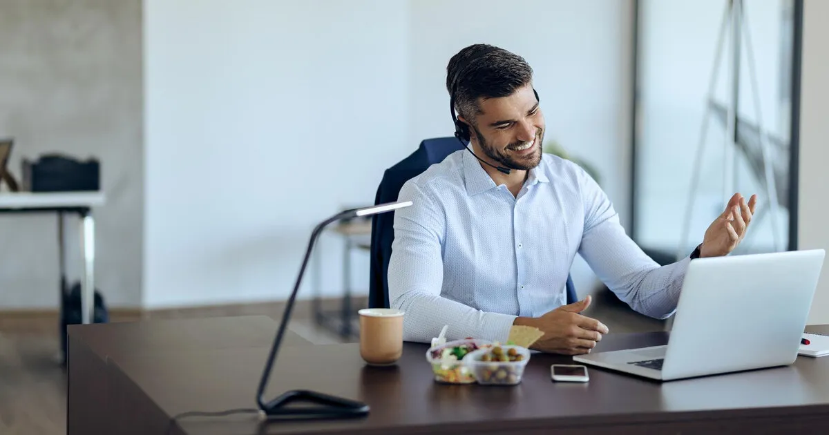 How to Become an Online Sales Closer and Thrive in the Remote High-Ticket Sales Industry