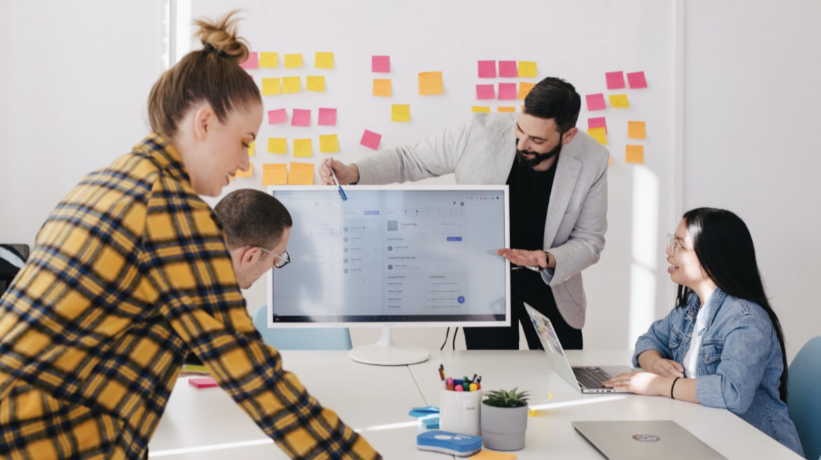 How to Sign Up for a Sales Course with Job Placement and Launch Your Career